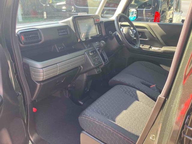 スペーシアギア ハイブリッドＸＺ　全方位カメラ付メモリーナビ　電動パーキング　ＬＥＤヘッドライト　両側電動スライドドア　サーキュレーター　ステアリングヒーター　シートヒーター　クルーズコントロール（12枚目）