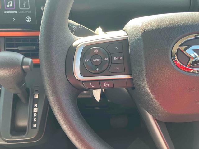 タント ファンクロス　両側電動スライドドア　９インチスマホ連携ディスプレイオーディオ　ＴＶ　衝突被害軽減システム　ＬＥＤヘッドランプ　スマートキー　アイドリングストップ　電動格納ミラー　シートヒーター（10枚目）