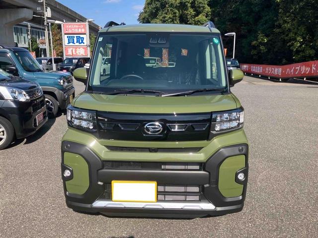 タント ファンクロス　両側電動スライドドア　９インチスマホ連携ディスプレイオーディオ　ＴＶ　衝突被害軽減システム　ＬＥＤヘッドランプ　スマートキー　アイドリングストップ　電動格納ミラー　シートヒーター（12枚目）