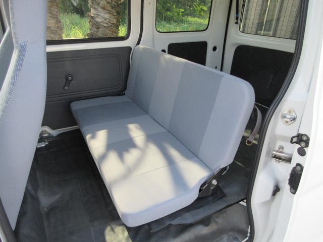 サンバーバン ＶＢ　２シーター　４ＷＤ　５ＭＴ　集中ドアロック　ステレオ　エアコン　パワステ（42枚目）