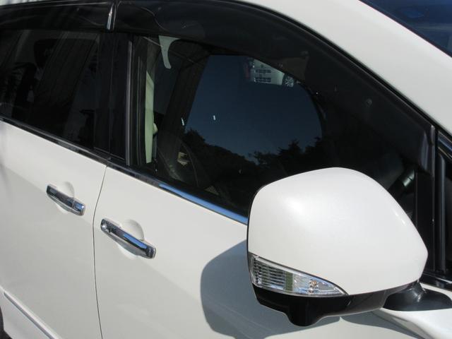 エルグランド 250ハイウェイスター スマートキー・プッシュスタート フルセグナビ バックカメラ ETC フリップダウン(14枚目)