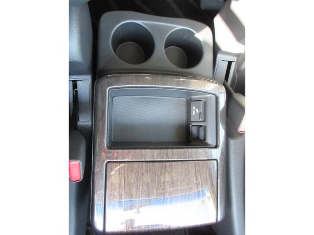 エルグランド 250ハイウェイスター スマートキー・プッシュスタート フルセグナビ バックカメラ ETC フリップダウン(31枚目)