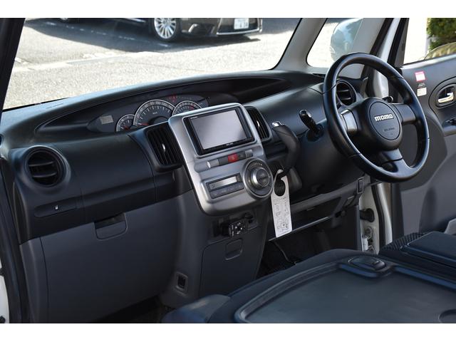 タント カスタムＲＳ　ナビ　地デジ　バックカメラ　ターボ　電動パワースライド　ＨＩＤ　天井収納イルミネーション付　非営利団体鑑定証（鑑定済車両）　　純正パールホワイト　純正フロアマット　バイザー　ウィンカーミラー　純正ＡＷ（3枚目）