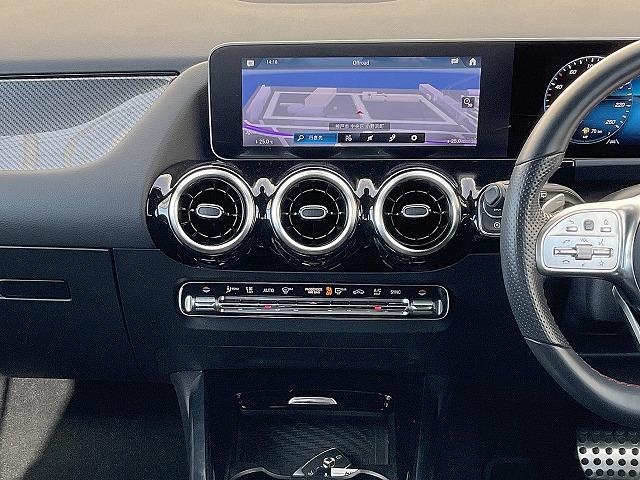 Ｂクラス Ｂ１８０　ＡＭＧライン　レーダーセーフティＰＫＧ　ナビゲーションＰＫＧ　アダプティブハイビームアシスト　ドライブアウェイアシスト　リアクロストラッフィクアラート　トラフィックサインアシスト　アクティブレーンチェンジアシスト（5枚目）