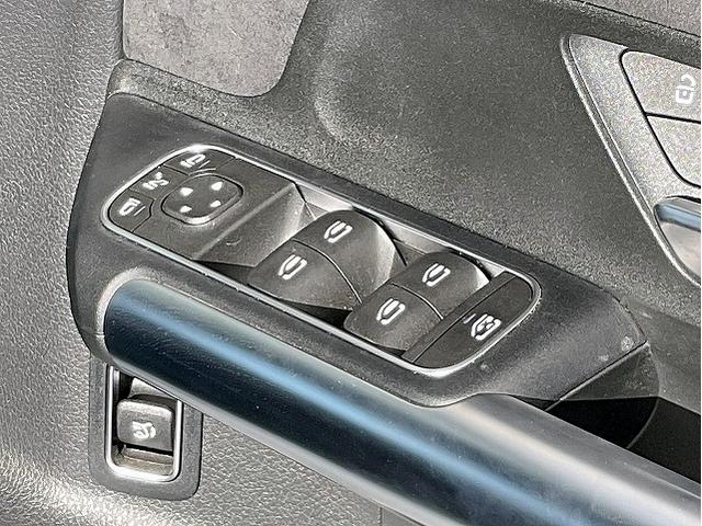 Ｂクラス Ｂ１８０　ＡＭＧライン　レーダーセーフティＰＫＧ　ナビゲーションＰＫＧ　アダプティブハイビームアシスト　ドライブアウェイアシスト　リアクロストラッフィクアラート　トラフィックサインアシスト　アクティブレーンチェンジアシスト（37枚目）