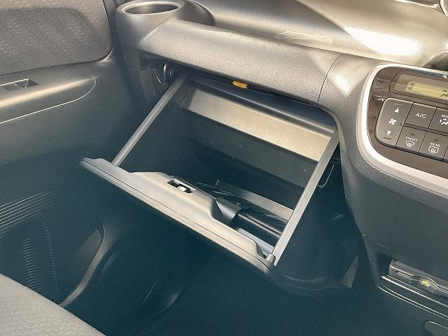 N-BOXカスタム G・ターボパッケージ 純正SDナビ フルセグTV バックカメラ ETC クルーズコントロール パドルシフト プッシュスタート キセノンヘッドライト 純正15インチアルミホイール 両側パワースライドドア ウインカードアミラー(33枚目)