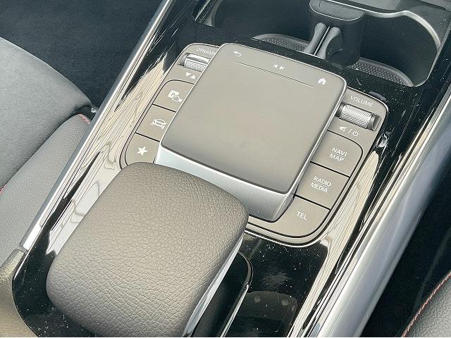 Bクラス B180 AMGライン レーダーセーフティPKG ナビゲーションPKG アダプティブハイビームアシスト ドライブアウェイアシスト リアクロストラッフィクアラート トラフィックサインアシスト アクティブレーンチェンジアシスト(34枚目)