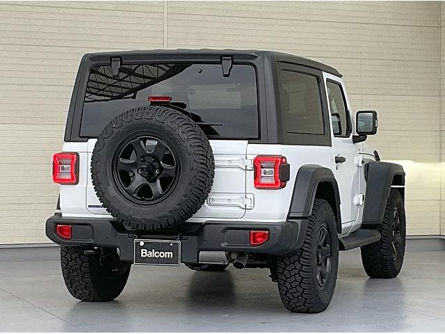 ジープ・ラングラー スポーツ ブラッハードトップ 7インチタッチパネルモニター アダプティブクルコン ブラインドスポットモニター リアクロスパスディテクション セレクトスピードTMコントロール フロント&サイド&バックカメラ(3枚目)