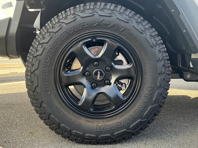 ジープ・ラングラー スポーツ ブラッハードトップ 7インチタッチパネルモニター アダプティブクルコン ブラインドスポットモニター リアクロスパスディテクション セレクトスピードTMコントロール フロント&サイド&バックカメラ(7枚目)