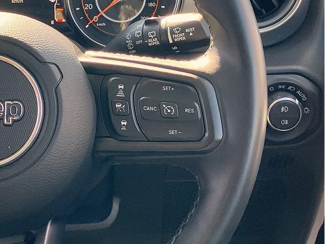 ジープ・ラングラー スポーツ ブラッハードトップ 7インチタッチパネルモニター アダプティブクルコン ブラインドスポットモニター リアクロスパスディテクション セレクトスピードTMコントロール フロント&サイド&バックカメラ(30枚目)