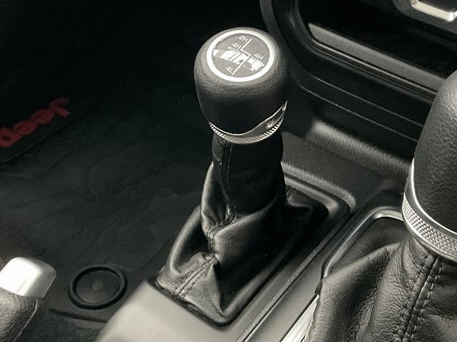 ジープ・ラングラー スポーツ ブラッハードトップ 7インチタッチパネルモニター アダプティブクルコン ブラインドスポットモニター リアクロスパスディテクション セレクトスピードTMコントロール フロント&サイド&バックカメラ(33枚目)