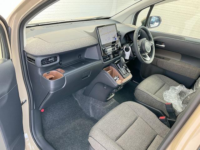 シエンタ ハイブリッドＺ　セーフティセンス　コンフォートＰＫＧ　トヨタチームメイト　サーキュレーター　パーキングサポートブレーキ　ブラインドスポットモニター　パノラミックビューモニター　レーダークルーズコントロール（28枚目）