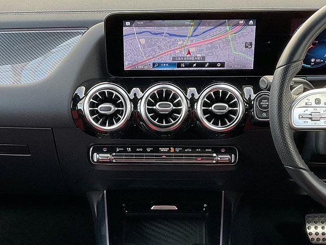 ■１０．２５インチワイドディスプレイ／純正ＳＤナビ／フルセグＴＶ／３６０度ビューモニター／ＵＳＢ／Ｂｌｕｅｔｏｏｔｈ／アドバンストサウンドシステム／前席左右独立調整機能付きオートエアコン！