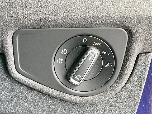 ゴルフトゥーラン ＴＳＩ　ハイライン　デスカバープロ　レーンキープアシスト　プロアクティブオキュパントプロテクション　渋滞時追従支援システム　歩行者検知機能付プリクラッシュブレーキシステム　アダプティブクルコン　ドライビングプロファイル（37枚目）