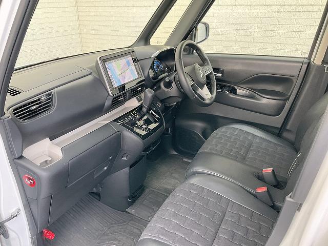 デリカミニ T プレミアム eーアシスト エクステリアPKG マイパイロット 衝突被害軽減ブレーキアシスト 車線逸脱警報 車線逸脱防止支援機能 オートマチックハイビーム 前方衝突予測警報 標識検知 先行車発進通知(28枚目)