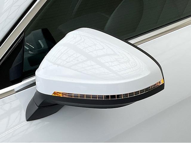 Ａ４アバント ３５ＴＦＳＩ　Ｓライン　パークアシストＰＫＧ　プレセンスシティ　プレセンスリア　アダプティブクルーズコントロール　アクティブレーンアシスト　サイドアシスト　バーチャルコクピットプラス　スポーツサスペンション　パワーバックドア（23枚目）