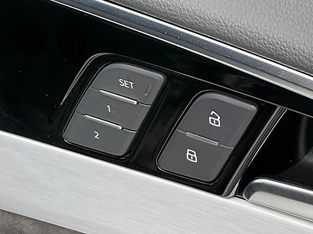 Ａ４アバント ３５ＴＦＳＩ　Ｓライン　パークアシストＰＫＧ　プレセンスシティ　プレセンスリア　アダプティブクルーズコントロール　アクティブレーンアシスト　サイドアシスト　バーチャルコクピットプラス　スポーツサスペンション　パワーバックドア（39枚目）