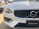 Ｖ６０ Ｂ５　インスクリプション　インテリセーフ　歩行者　サイクリスト検知絹付追突回避　軽減フルオートブレーキシステム　全車速追従機能付ＡＣＣ　ＤＡＣ　ＬＤＷ　ＬＫＡ　ＢＬＩＳ　ＬＣＭＡ　ＣＴＡ　ＲＳＩ（8枚目）