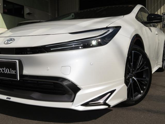 プリウス Ｚ　１２．３ディスプレイオーディオＰＬＵＳ　パノラミックビューモニター　パノラマルーフ　デジタルインナーミラー　前後ドラレコ　ＢＳＭ　パワーバックドア　合皮パワーシート　モデリスタエアロ　登録済未使用車（9枚目）