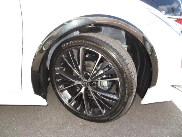 プリウス Ｚ　１２．３ディスプレイオーディオＰＬＵＳ　パノラミックビューモニター　パノラマルーフ　デジタルインナーミラー　前後ドラレコ　ＢＳＭ　パワーバックドア　合皮パワーシート　モデリスタエアロ　登録済未使用車（12枚目）