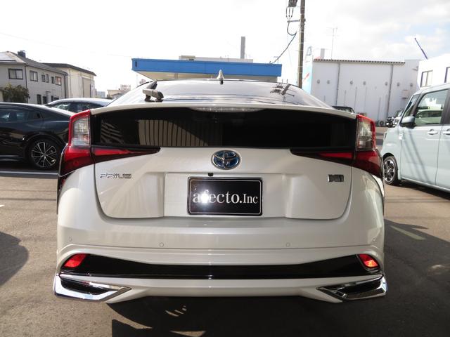 プリウス Sツーリングセレクション 純正9型SDナビ フルセグTV DVDビデオ CD録音 Bluetooth パノラミックビューモニター 合成皮革シート モデリスタアイコニックエアロ 外19インチアルミ セーフティセンス ドラレコ(6枚目)