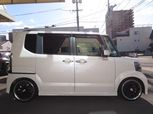 Ｎ－ＢＯＸカスタム Ｇ　ターボＳＳパッケージ　カロッツェリア８型サイバーナビ　フルセグＴＶ　ＤＶＤビデオ　ＣＤ録音　Ｂｌｕｅｔｏｏｔｈ　バックカメラ　ＥＴＣ　ドラレコ　両側パワースライドドア　ＢＬＩＴＺ車高調　外１７インチアルミ　シートヒーター（4枚目）