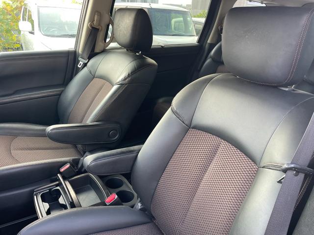 エルグランド 250ハイウェイスターアーバンクロム タイミングチェーン 地デジ Bluetooth接続 フリップダウンモニター 両側パワースライドドア HID スマートキー オットマン(16枚目)