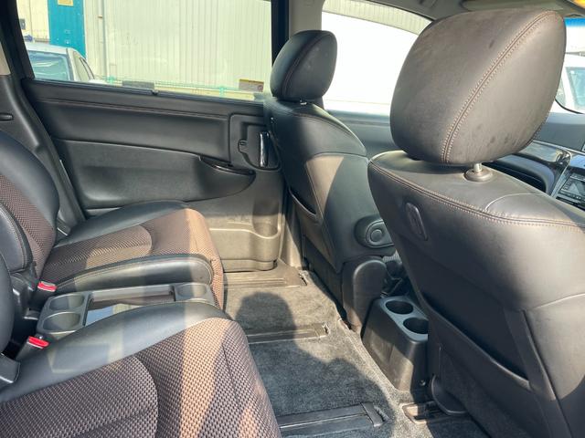 エルグランド 250ハイウェイスターアーバンクロム タイミングチェーン 地デジ Bluetooth接続 フリップダウンモニター 両側パワースライドドア HID スマートキー オットマン(19枚目)