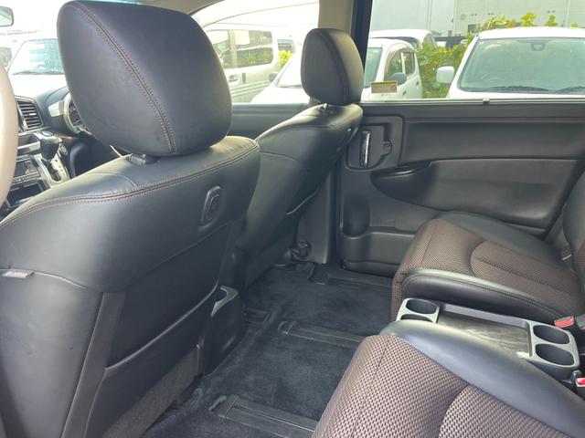 エルグランド 250ハイウェイスターアーバンクロム タイミングチェーン 地デジ Bluetooth接続 フリップダウンモニター 両側パワースライドドア HID スマートキー オットマン(20枚目)