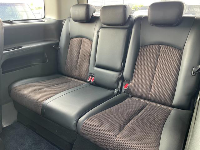 エルグランド 250ハイウェイスターアーバンクロム タイミングチェーン 地デジ Bluetooth接続 フリップダウンモニター 両側パワースライドドア HID スマートキー オットマン(24枚目)