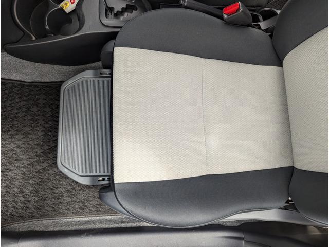 ヴィッツ Ｆ　ウェルキャブ＼助手席電動リフトアップシート＼車いす収納装置＼純正ナビ＼地デジ＼Ｂｌｕｅｔｏｏｔｈ＼ＥＴＣ車載器＼１年保証（76枚目）