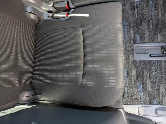 アイシス プラタナ　Ｖセレクション　禁煙車＼イクリプスナビ＼地デジ＼プッシュスタート＼スマートキー＼オートライト＼ＨＩＤライト＼パワースライドドア＼純正アルミ＼１年保証（69枚目）