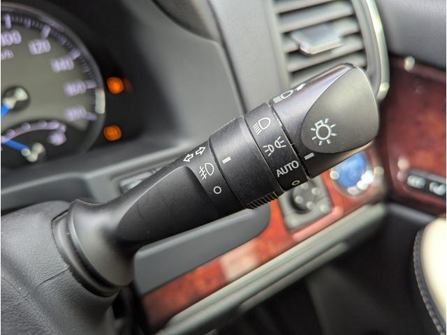 クラウンマジェスタ ベースグレード 禁煙車\純正ナビ\フルセグ\Bluetooth\バックカメラ\プッシュスタート\スマートキー\オートライト\パワーシート\ドライブレコーダー\ETC車載器\純正アルミ\1年保証(7枚目)
