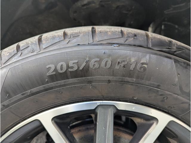 ヴォクシー ＺＳ　ウェルキャブ＼禁煙車＼２列目電動リフトアップシート＼フルセグナビ＼バックカメラ＼両側パワスラ＼プッシュスタート＼スマートキー＼オートライト＼ＥＴＣ車載器＼純正アルミ＼１年保証（41枚目）