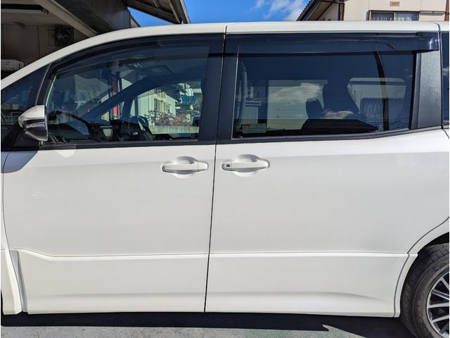 ヴォクシー ＺＳ　ウェルキャブ＼禁煙車＼２列目電動リフトアップシート＼フルセグナビ＼バックカメラ＼両側パワスラ＼プッシュスタート＼スマートキー＼オートライト＼ＥＴＣ車載器＼純正アルミ＼１年保証（56枚目）