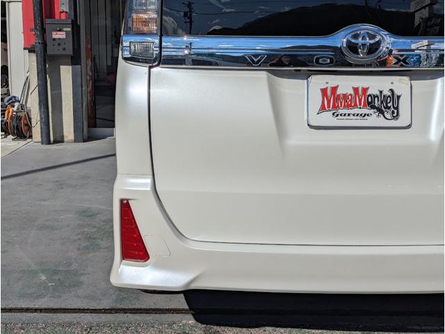 ヴォクシー ＺＳ　ウェルキャブ＼禁煙車＼２列目電動リフトアップシート＼フルセグナビ＼バックカメラ＼両側パワスラ＼プッシュスタート＼スマートキー＼オートライト＼ＥＴＣ車載器＼純正アルミ＼１年保証（59枚目）