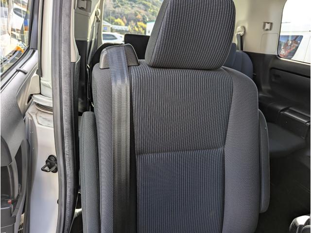 ヴォクシー ＺＳ　ウェルキャブ＼禁煙車＼２列目電動リフトアップシート＼フルセグナビ＼バックカメラ＼両側パワスラ＼プッシュスタート＼スマートキー＼オートライト＼ＥＴＣ車載器＼純正アルミ＼１年保証（68枚目）