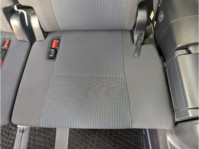 ヴォクシー ＺＳ　ウェルキャブ＼禁煙車＼２列目電動リフトアップシート＼フルセグナビ＼バックカメラ＼両側パワスラ＼プッシュスタート＼スマートキー＼オートライト＼ＥＴＣ車載器＼純正アルミ＼１年保証（79枚目）