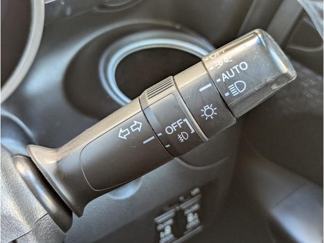 Ｎ－ＢＯＸカスタム Ｇ　ＳＳパッケージ　禁煙車＼ストラーダーナビ＼フルセグ＼Ｂｌｕｅｔｏｏｔｈ＼革調シートカバー＼両側パワスラ＼プッシュスタート＼スマートキー＼オートライト＼１７インチアルミ＼１年保証（8枚目）