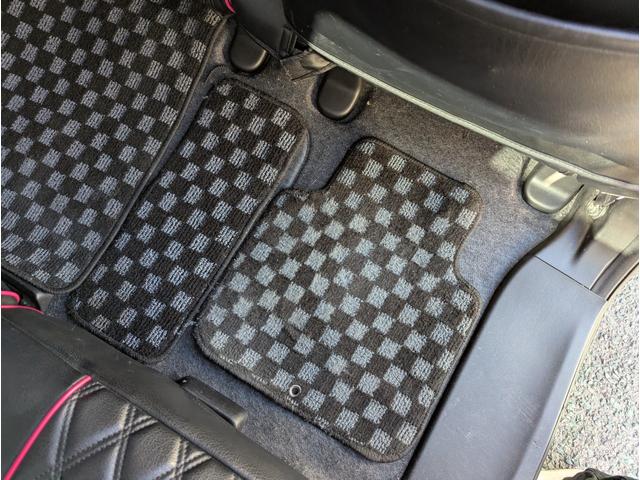 Ｎ－ＢＯＸカスタム Ｇ　ＳＳパッケージ　禁煙車＼ストラーダーナビ＼フルセグ＼Ｂｌｕｅｔｏｏｔｈ＼革調シートカバー＼両側パワスラ＼プッシュスタート＼スマートキー＼オートライト＼１７インチアルミ＼１年保証（69枚目）