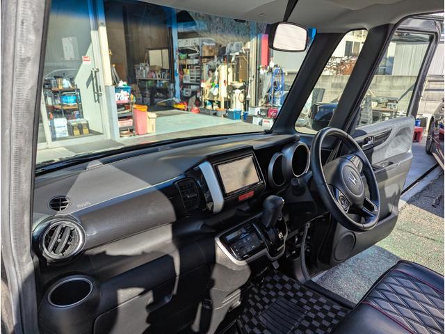 Ｎ－ＢＯＸカスタム Ｇ　ＳＳパッケージ　禁煙車＼ストラーダーナビ＼フルセグ＼Ｂｌｕｅｔｏｏｔｈ＼革調シートカバー＼両側パワスラ＼プッシュスタート＼スマートキー＼オートライト＼１７インチアルミ＼１年保証（73枚目）