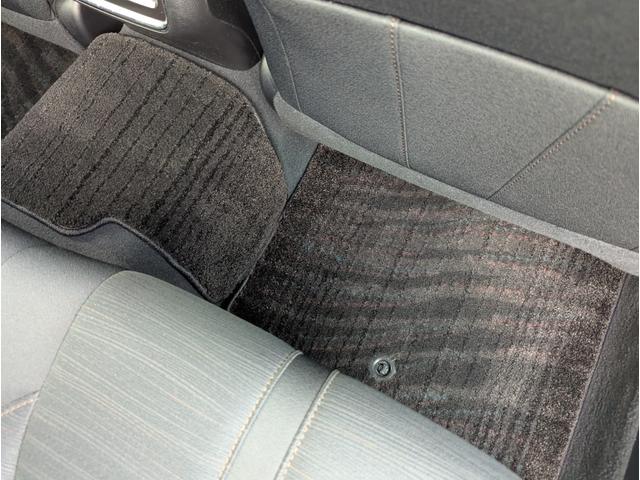 クラウンハイブリッド アスリート　禁煙車＼純正ナビ＼フルセグ＼Ｂｌｕｅｔｏｏｔｈ＼バックカメラ＼プッシュスタート＼スマートキー＼オートライト＼ＥＴＣ車載器＼ドライブレコーダー＼純正アルミ＼１年保証（68枚目）