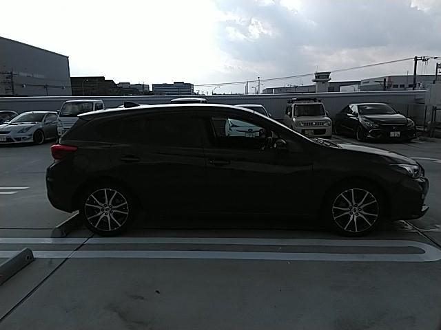 インプレッサスポーツ ２．０ｉ－Ｌアイサイト　禁煙ワンオーナー　フルセグ付ナビ　１７アルミホイール　アイドリングストップ　前後センサー　助手席エアバッグ　サイドエアバッグ　ＥＴＣ　バックカメラ　スマートキー　クルーズコントロール　　ドラレコ（17枚目）