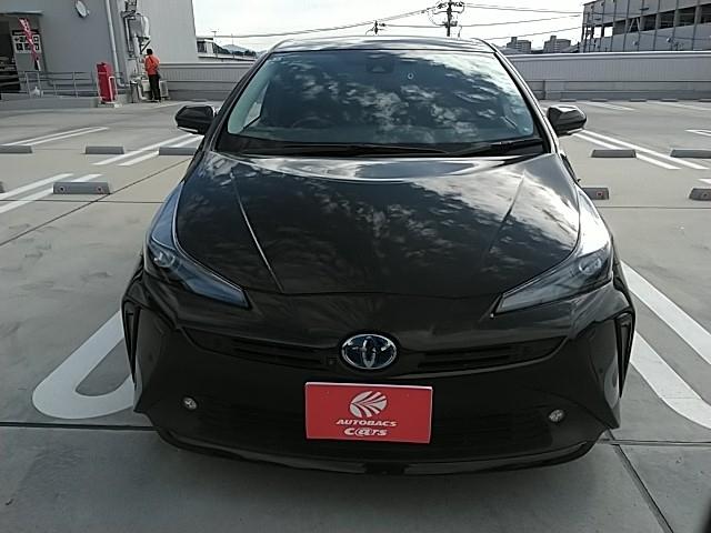 プリウス Sツーリングセレクション・ブラックエディション 特別限定仕様車 フルセグ付ナビ 専用17アルミホイール クラッチオ製ブラックレザー調シートカバー ドライブレコーダー ラゲッジトレイ ETC バックカメラ スマートキー シートヒーター(4枚目)