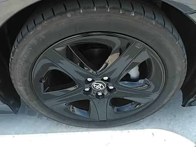 プリウス Sツーリングセレクション・ブラックエディション 特別限定仕様車 フルセグ付ナビ 専用17アルミホイール クラッチオ製ブラックレザー調シートカバー ドライブレコーダー ラゲッジトレイ ETC バックカメラ スマートキー シートヒーター(27枚目)