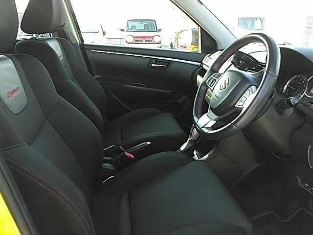 スイフトスポーツ ベースグレード　スポーツ　フルセグ付ナビ　１７アルミホイール　エアバッグ　　ＨＩＤヘッドライト　ＥＴＣ　スマートキー　オートクルーズコントロール　ＵＶカットプライバシーガラス　プッシュスタート　ウィンカーミラー（10枚目）