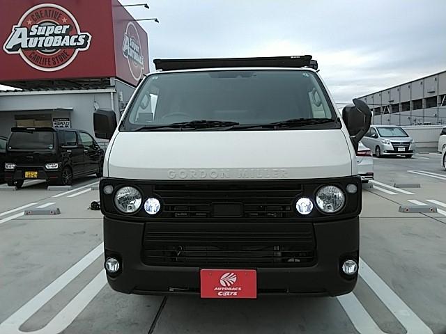 ハイエースバン DX GORDON MILLER V-01 4WD ディーゼル フロントフォグランプ ルーフラック サイドオーニング リアラダー スライドドア用網戸 リッタイラバーマット JHアルミ デジタルミラー(4枚目)