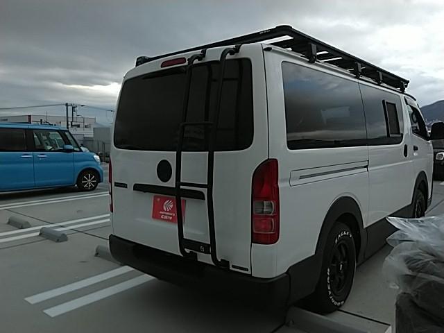 ハイエースバン DX GORDON MILLER V-01 4WD ディーゼル フロントフォグランプ ルーフラック サイドオーニング リアラダー スライドドア用網戸 リッタイラバーマット JHアルミ デジタルミラー(19枚目)