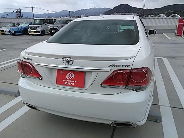 �Ԍɓ���ȒP�A�o�b�N�J�����t���Ă��܂��B