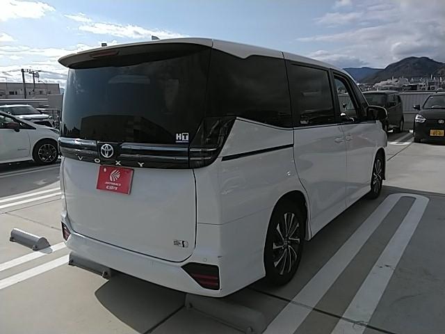 �a�n�w�X�^�C���Ȃ̂ŎЎ�����Ԃ͑傫���ł��B